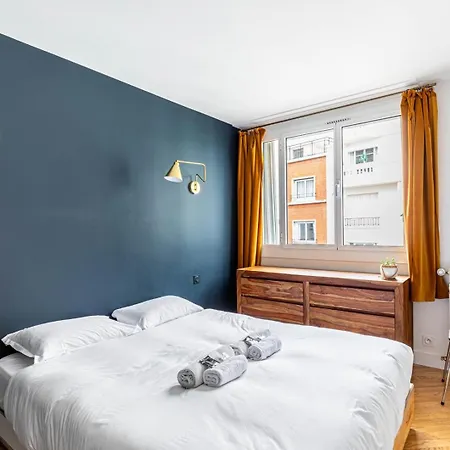 Apartament Guestready - Skyline Serenity Near Famous Hotspots Paryż