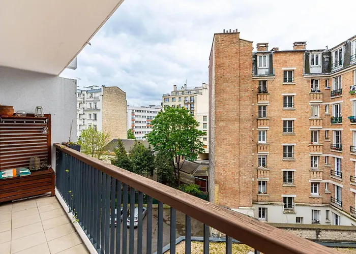 Guestready - Skyline Serenity Near Famous Hotspots *